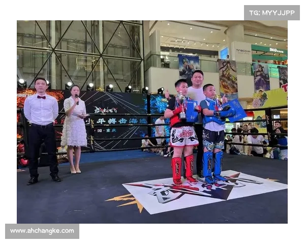 武林风赛事视频(武林风擂台激战风云再起 英雄豪杰巅峰对决点燃武术之夜热血沸腾) 武林风赛事视频(武林风擂台激战风云再起 英雄豪杰巅峰对决点燃武术之夜热血沸腾)